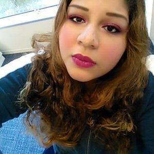 Meet your Posher, Abigail